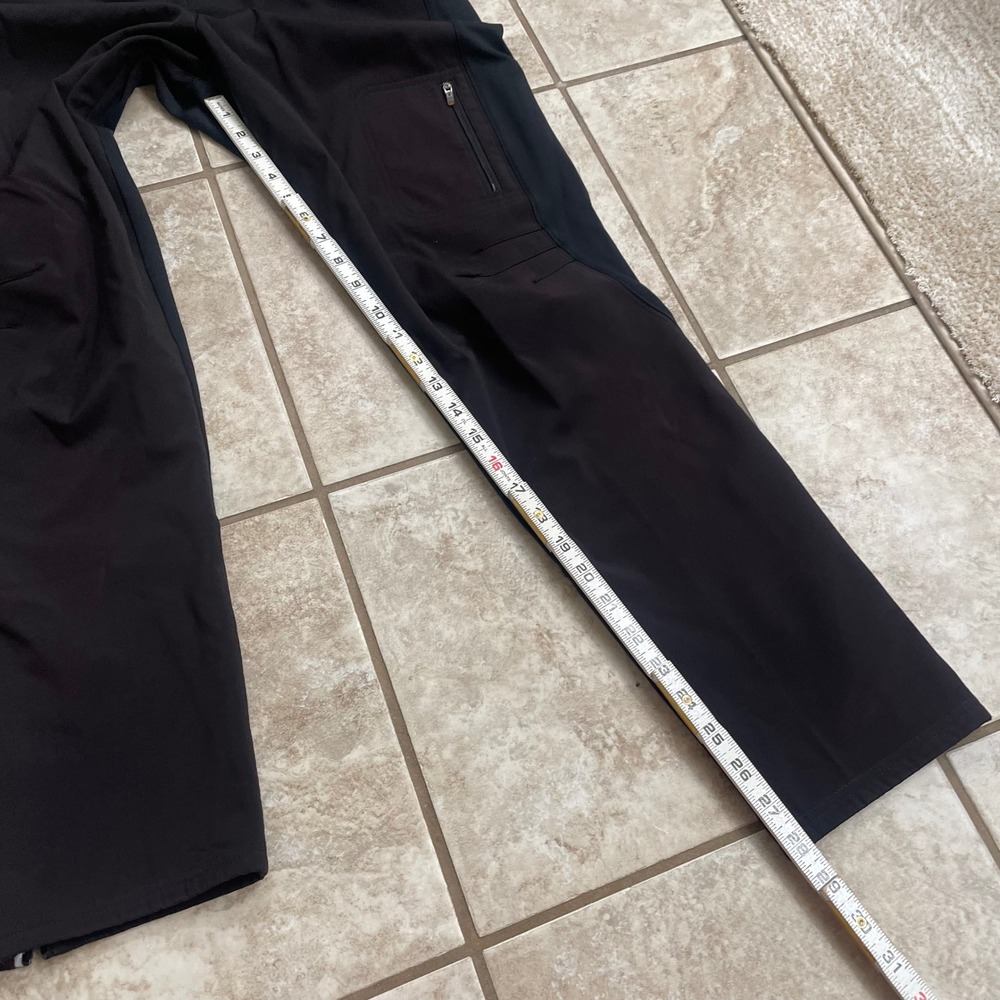 Title Nine Women Black Technical Hiking Pants Size Medium/short Pockets - Picture 7 of 13